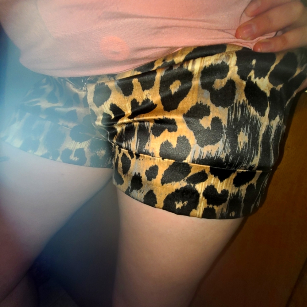 🐆 Leopard Print Shorts